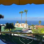 Studio Sea Front View & Pool 아파트 *
