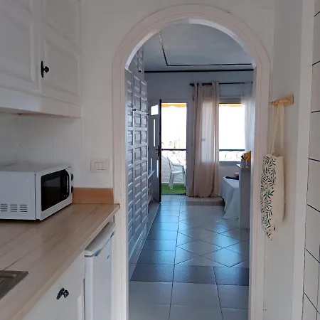 Studio Sea Front View & Pool