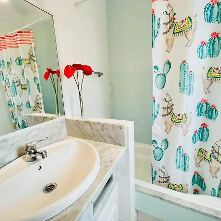 Studio Sea Front View & Pool * تاكورونتي