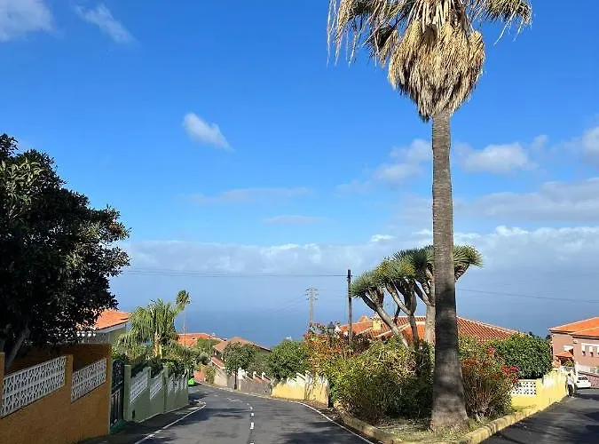 Studio Sea Front View & Pool Daire