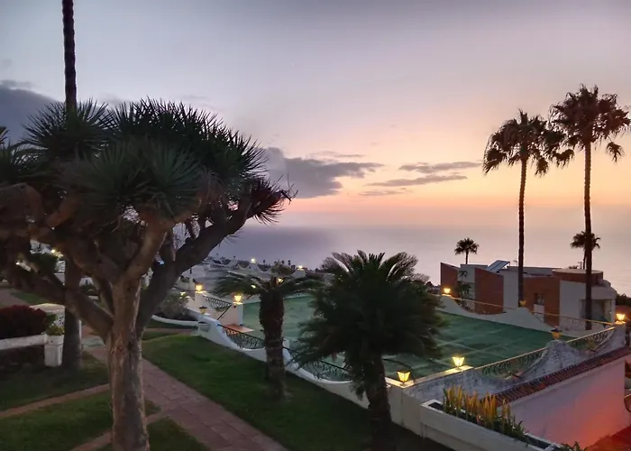 Apartman Studio Sea Front View & Pool